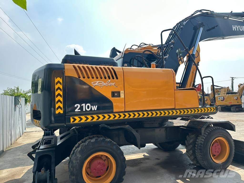 Hyundai 210W-9 Bageri na kotačima