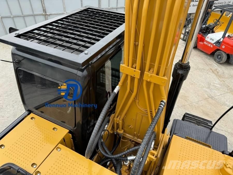 CAT 320D2L Bageri gusjeničari