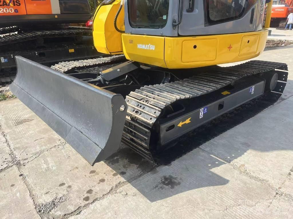 Komatsu PC78 Bageri gusjeničari