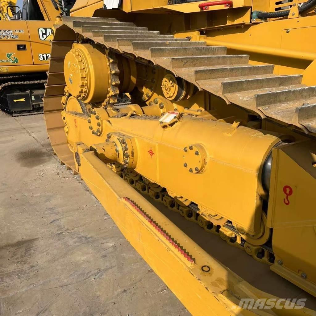 CAT D 8 R Buldožeri gusjeničari