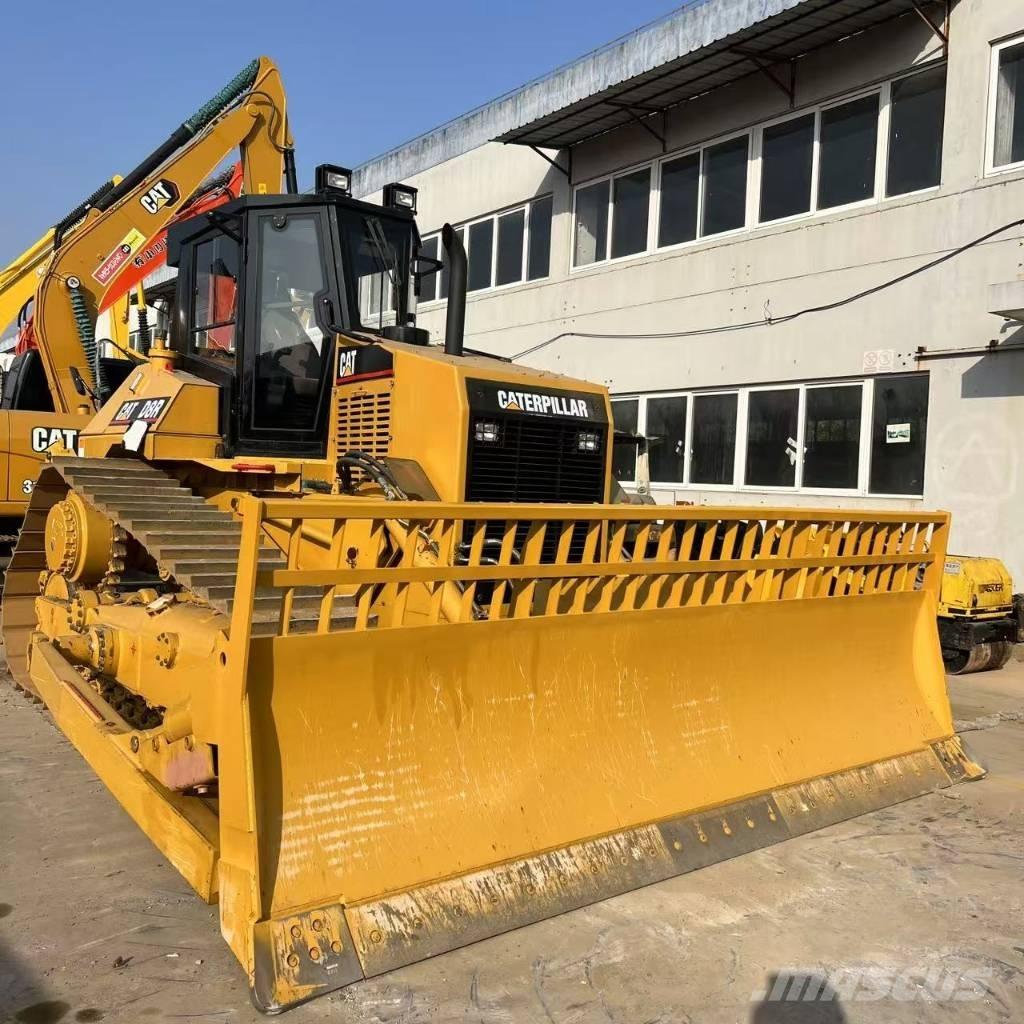 CAT D 8 R Buldožeri gusjeničari