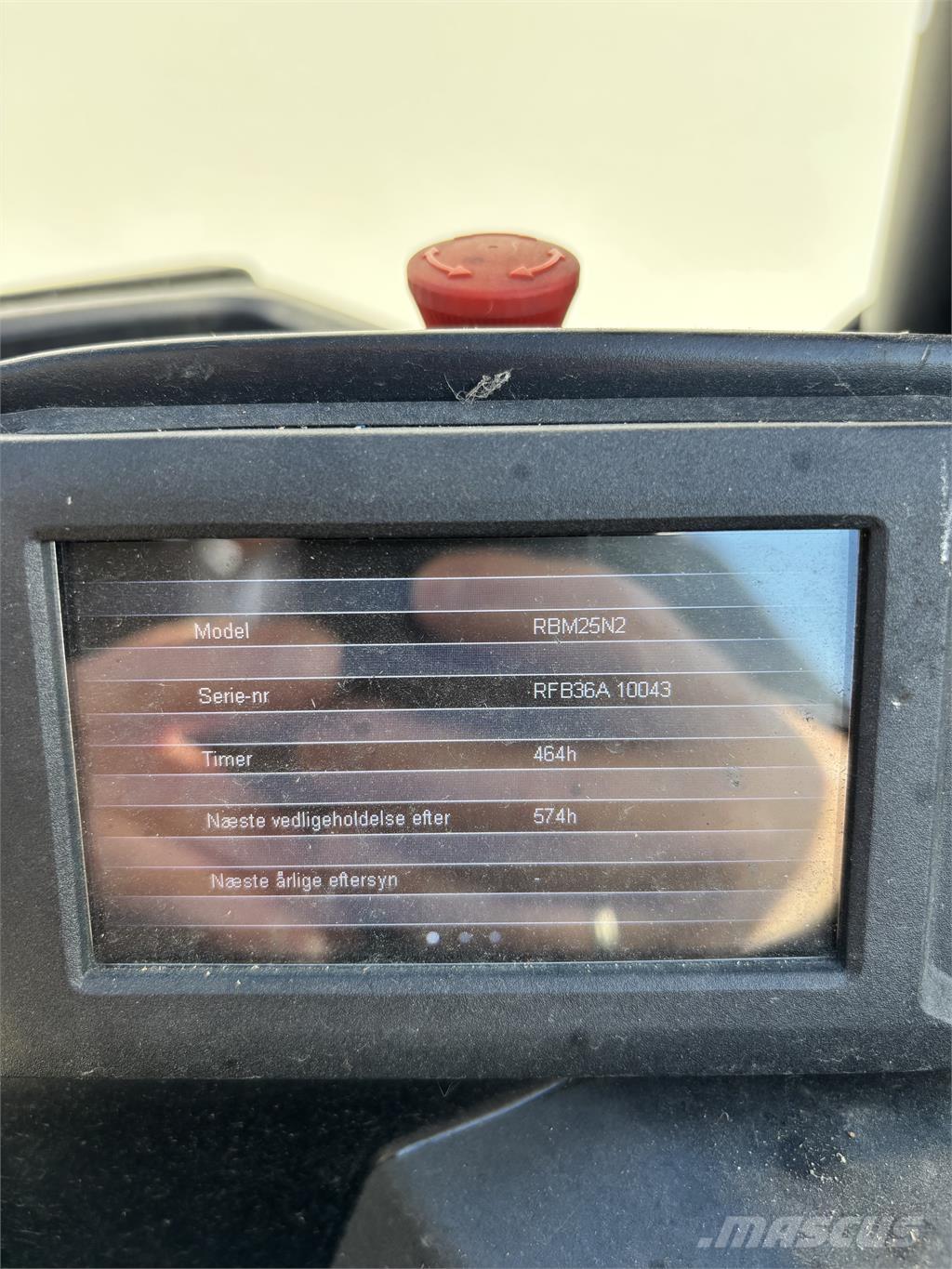 Mitsubishi RBM25N2 Viličari sa 4-stranskim dohvatom