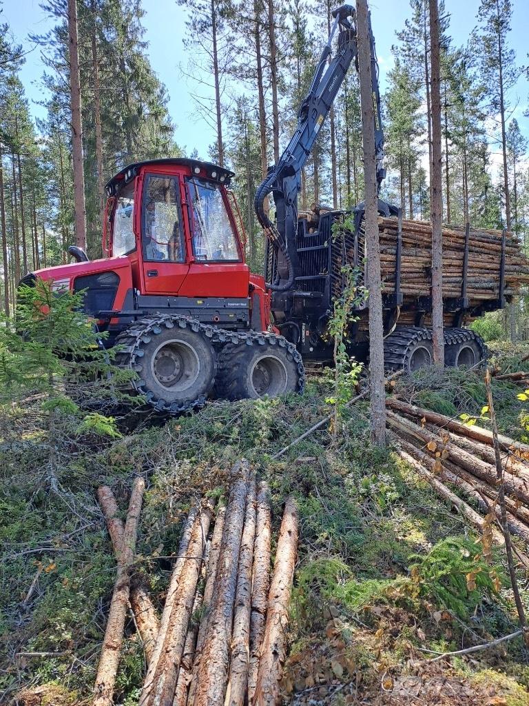 Komatsu 845 Forvarderi