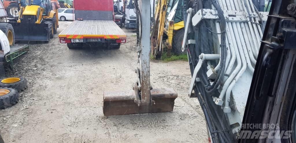 Takeuchi TB180 Ostala oprema za utovarivanje i kopanje