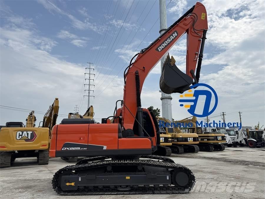 Doosan DX 225 LC-9C Bageri gusjeničari