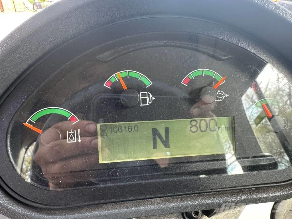 CAT 930 Utovarivači na kotačima