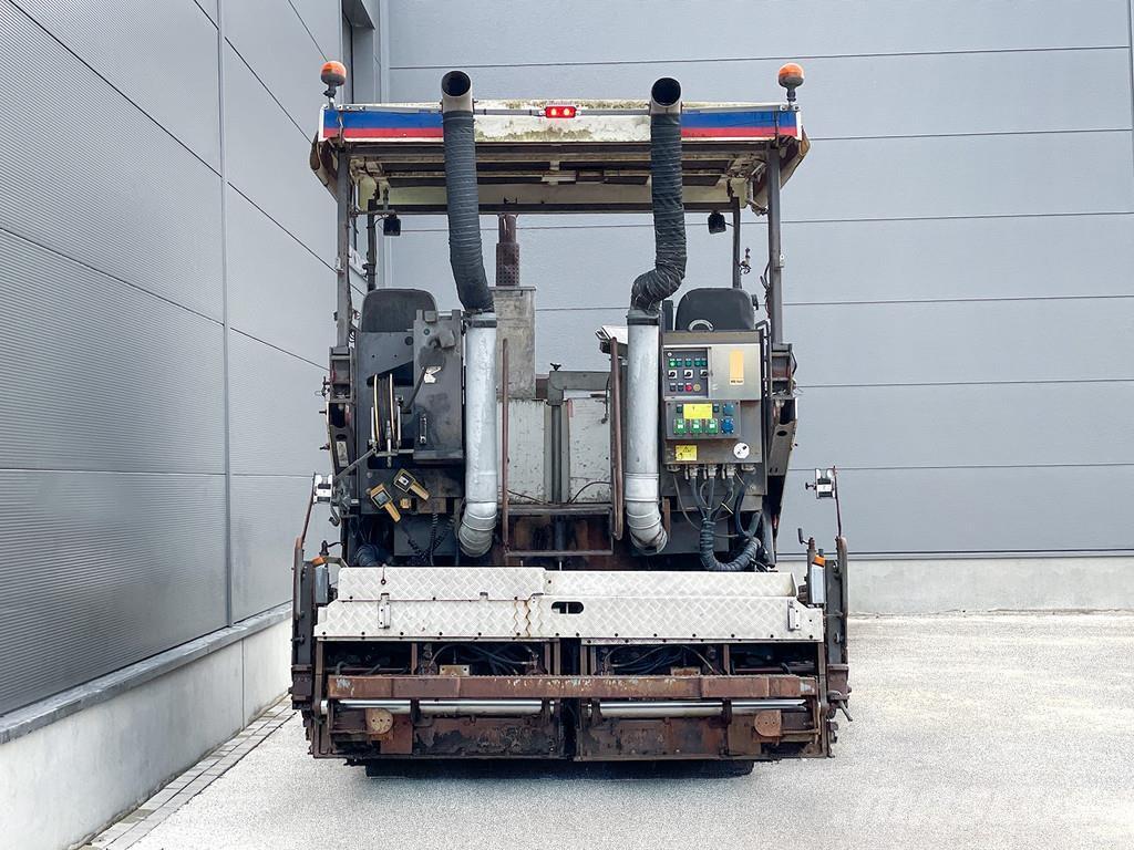 ABG 7820B Asfaltni finišeri