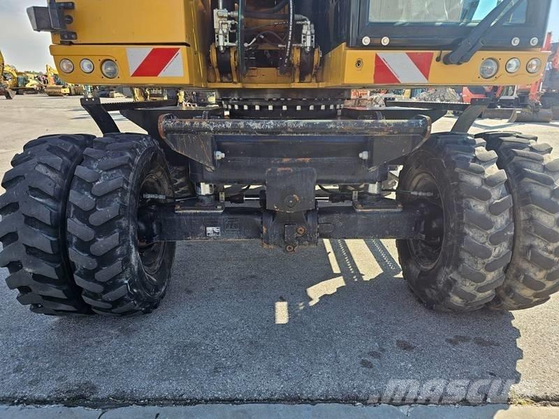 CAT M320F Bageri na kotačima