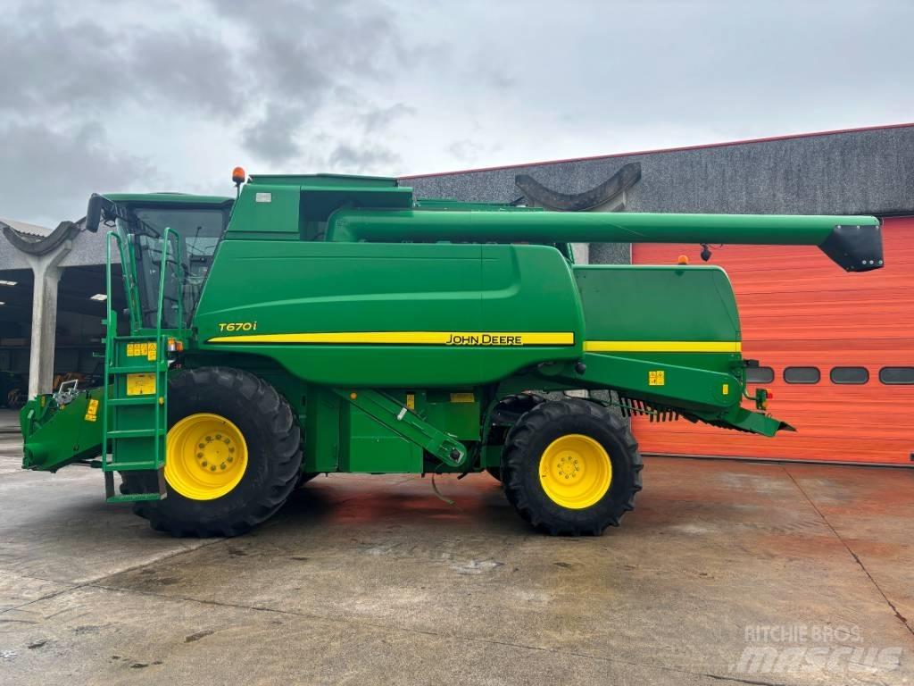 John Deere T 670 i Kombajni