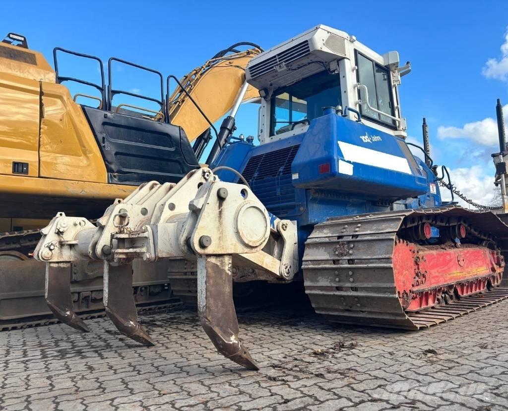 Komatsu D61PX-24 Buldožeri gusjeničari