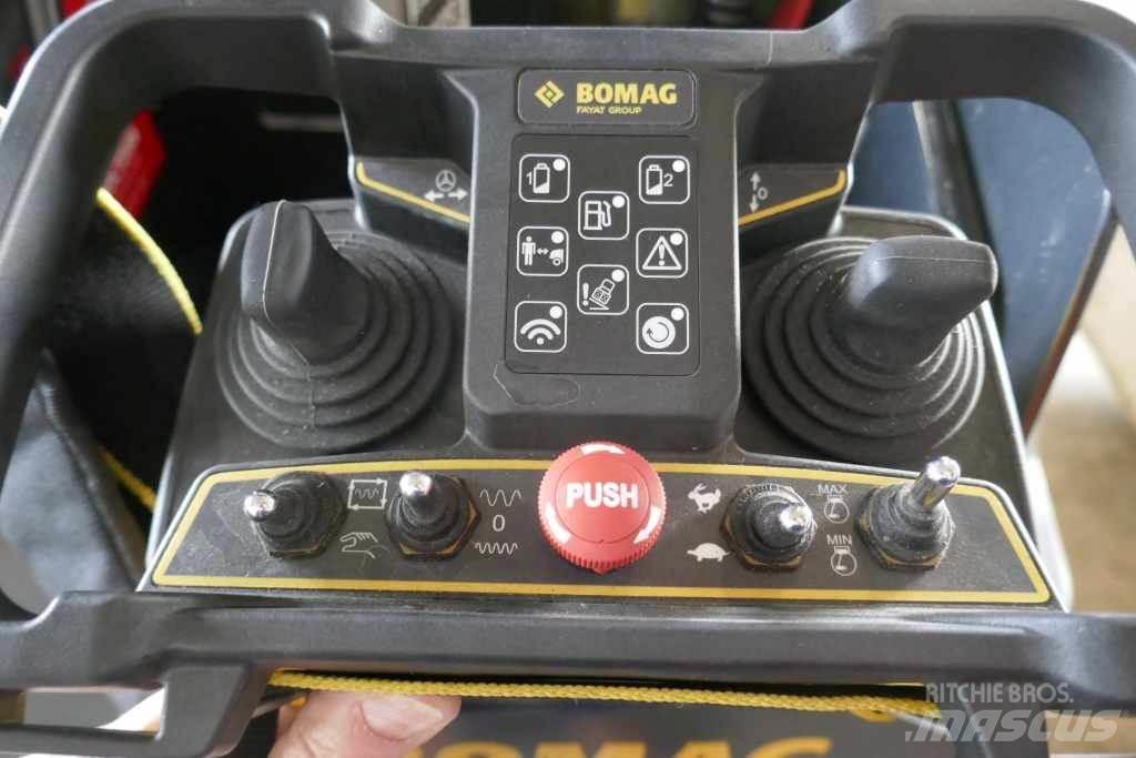 Bomag BMP 8500 Valjci za travu