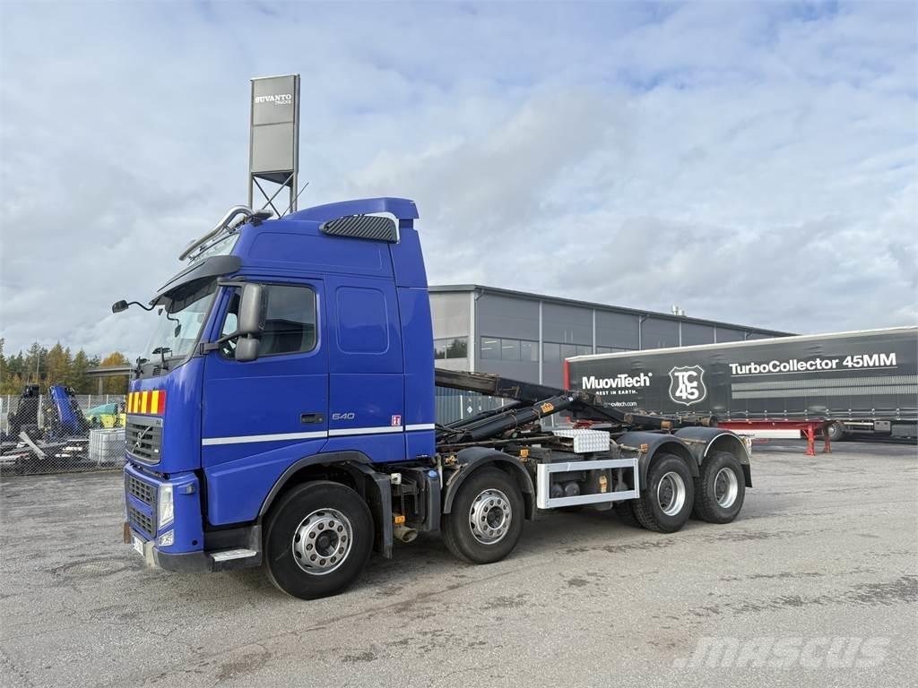 Volvo FH 540 8X4 Rol kiper kamioni s kukama za dizanje