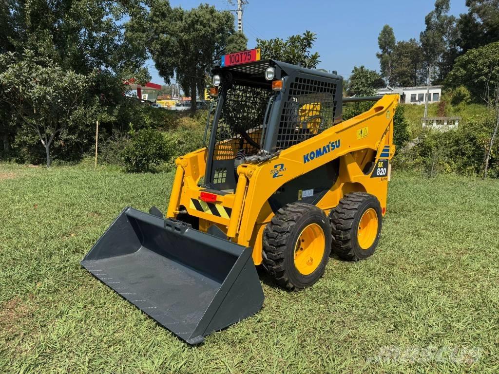 Komatsu SK 820 Skid steer mini utovarivači