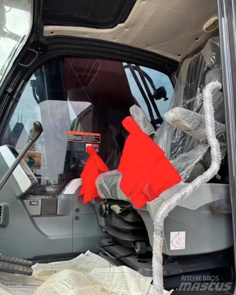 Doosan DX 225 Bageri gusjeničari