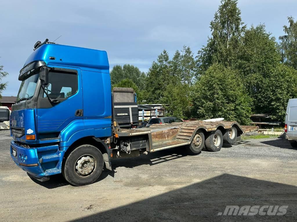 Sisu E11 Kamioni za prijevoz šumskih strojeva