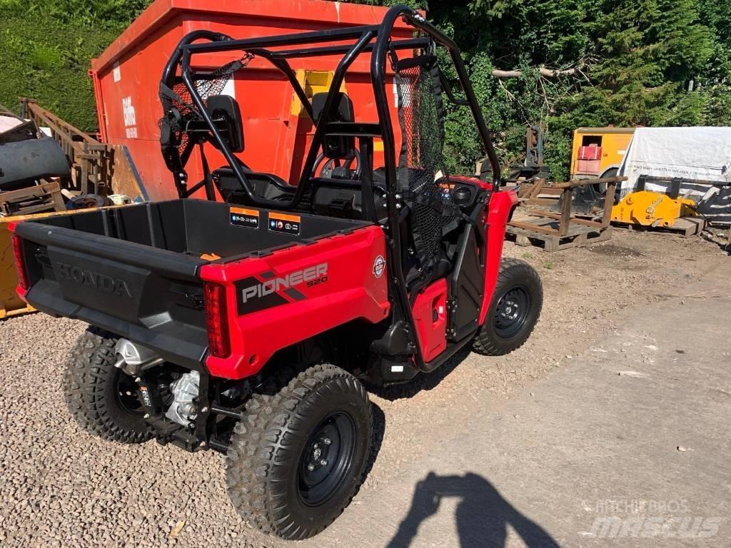 Honda Pioneer 520 Pomoćni strojevi
