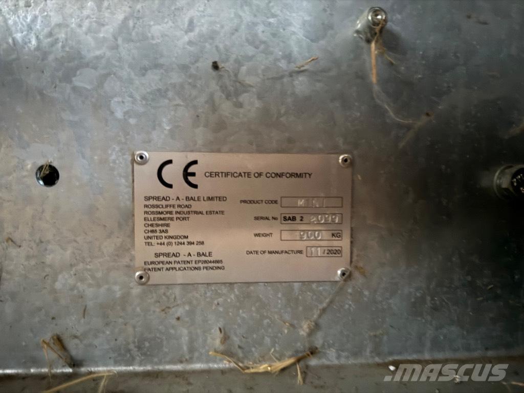  Spread-a-Bale Mini Rezači za bale, rezači i mašine za odmotavanje bala