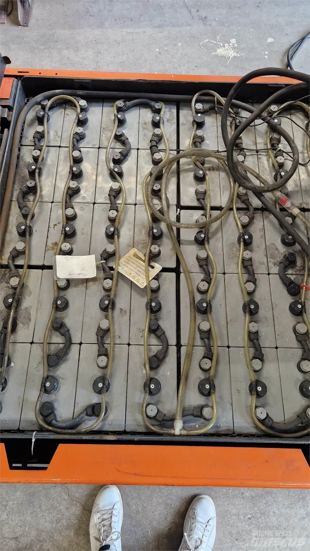 Toyota 7FBMF30 Električni viličari