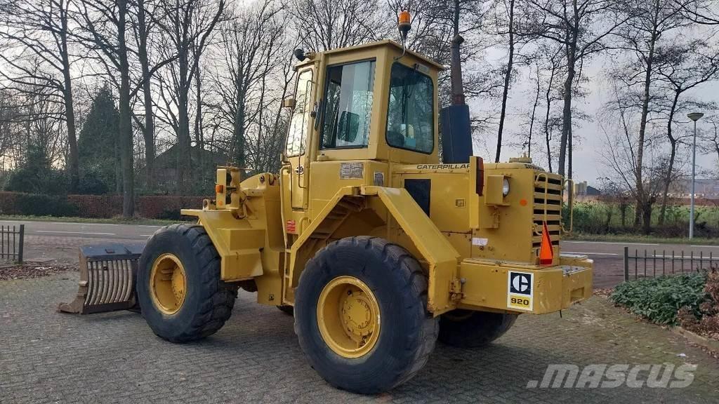 CAT 920 Utovarivači na kotačima