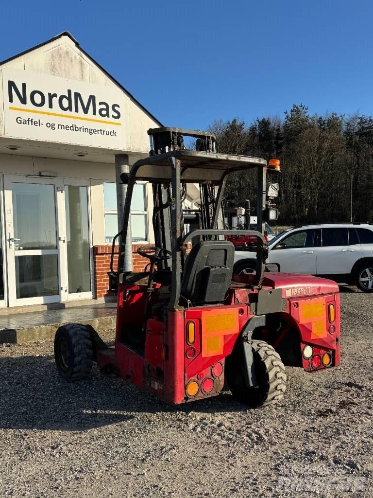 Moffett M4 25.3 Dizelski viličari