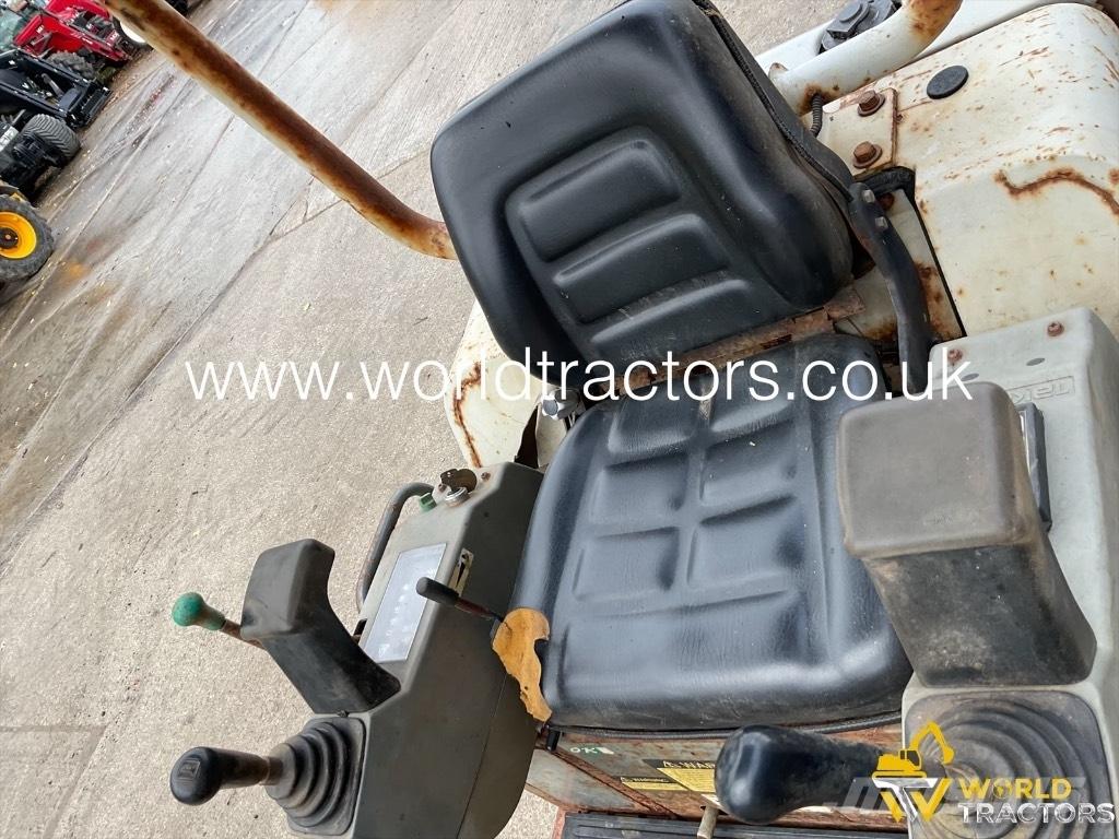 Takeuchi TB 016 Mini bageri <7t