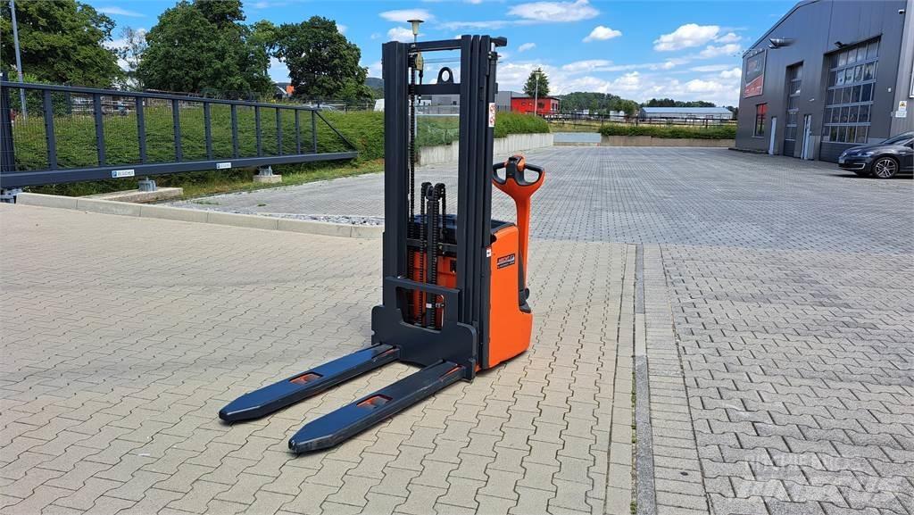 Linde L14C Ručni električni viličar