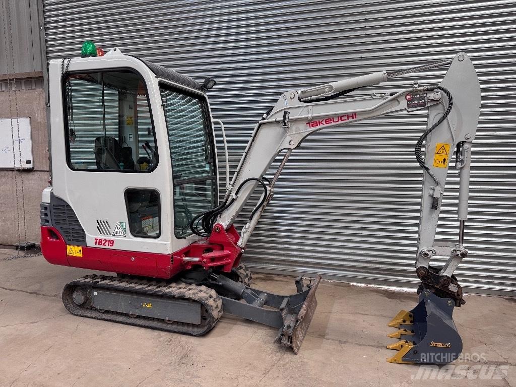 Takeuchi TB 219 Mini bageri <7t