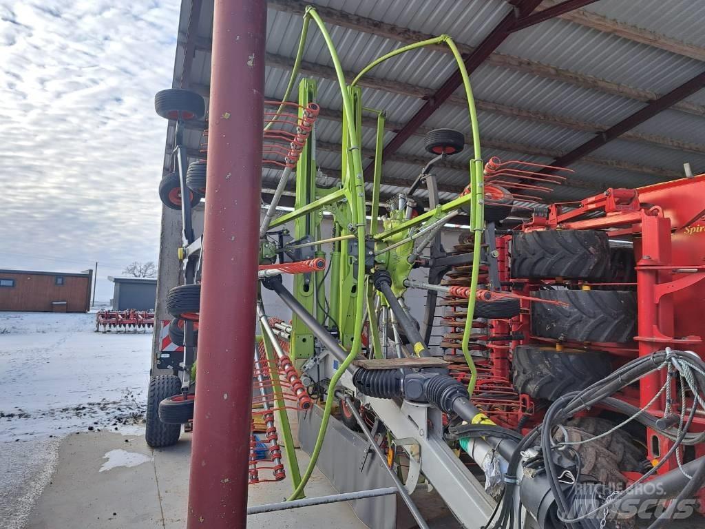 CLAAS Liner 2900 Okretači i sakupljači sijena