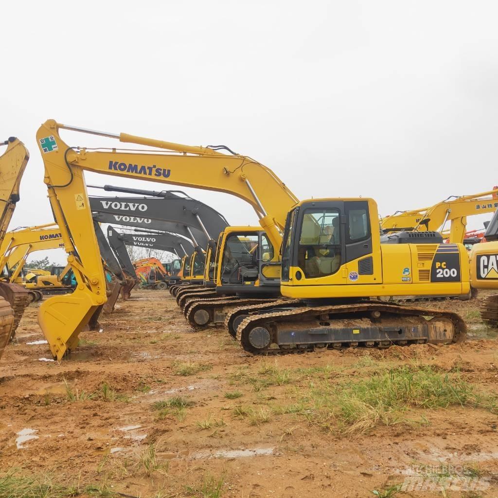 Komatsu PC200-8 Bageri gusjeničari