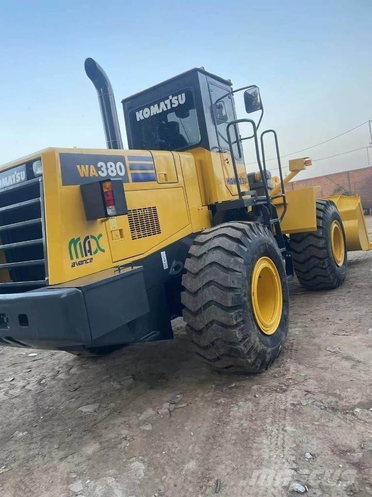 Komatsu WA 380 Utovarivači na kotačima