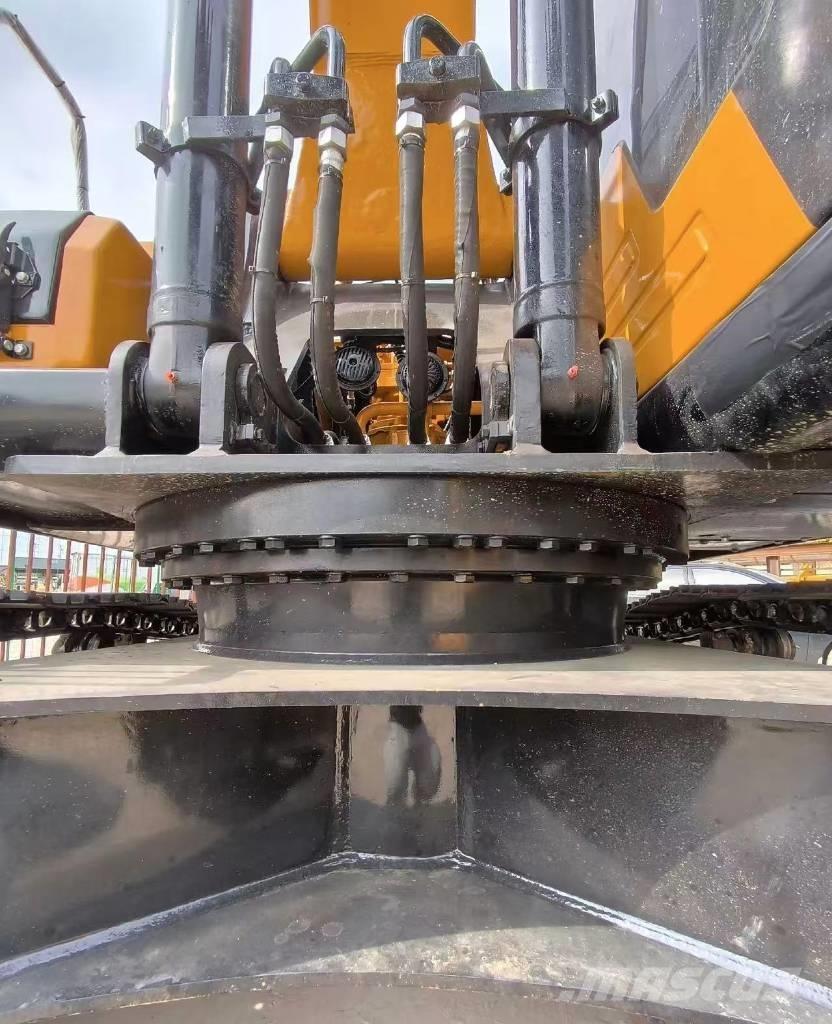 Sany SY 215 Bageri gusjeničari