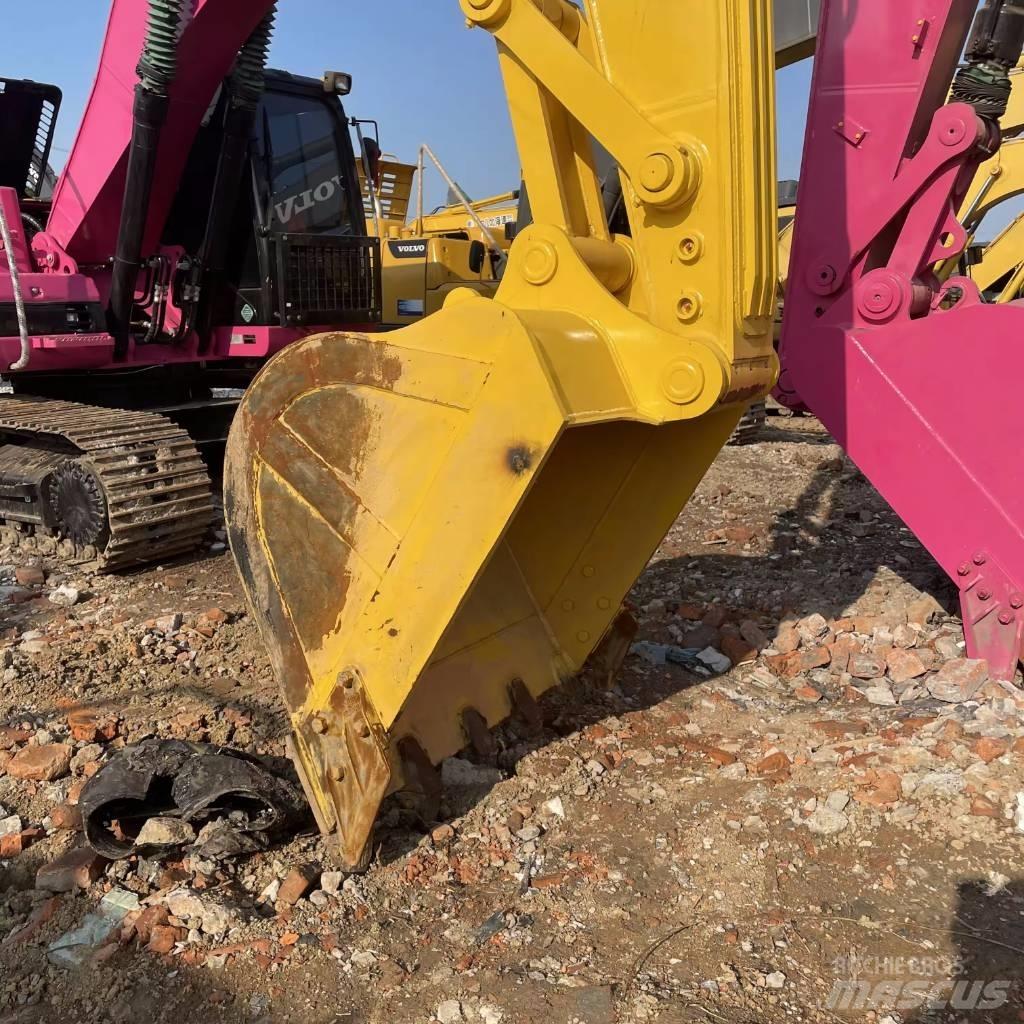 Komatsu PC 240 Bageri gusjeničari