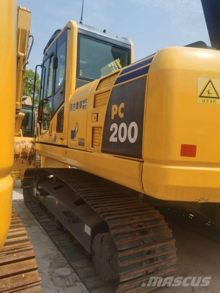 Komatsu PC 200-8 Bageri gusjeničari