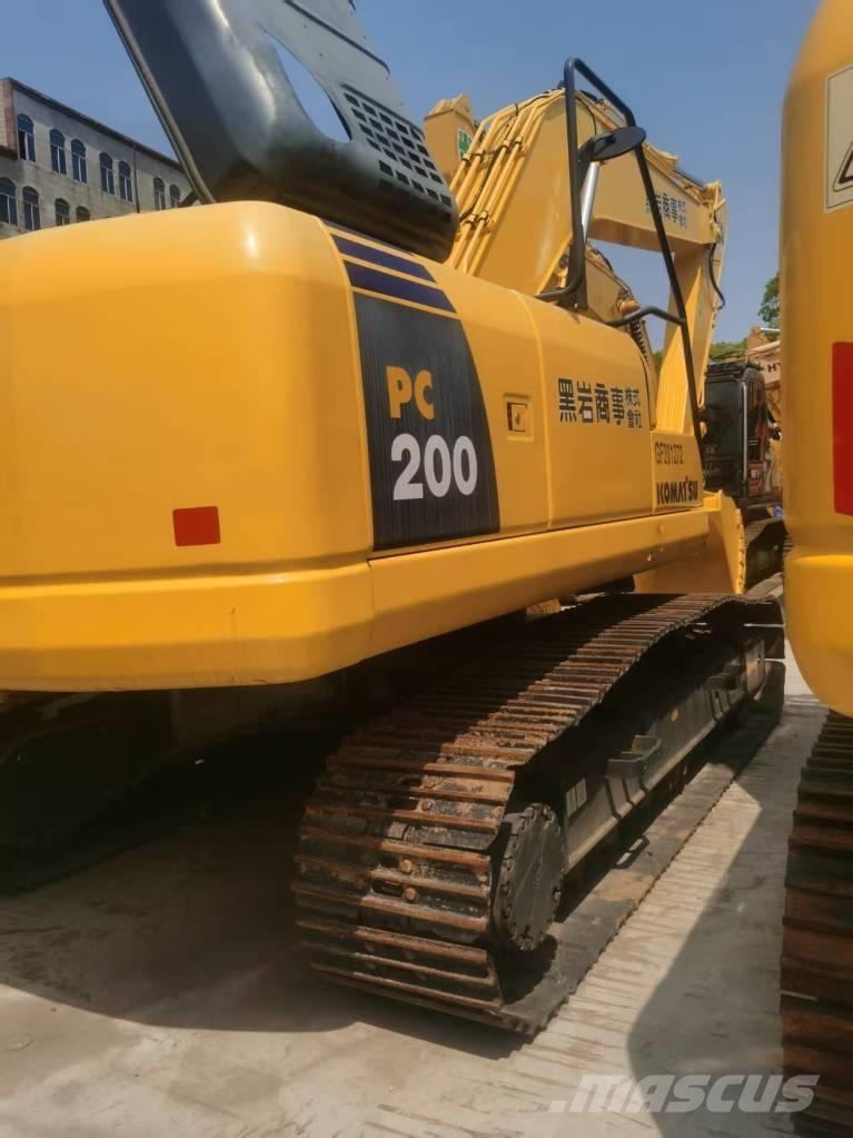 Komatsu PC 200-8 Bageri gusjeničari