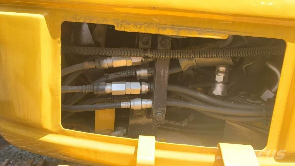 Komatsu PC 40 MR Bageri gusjeničari