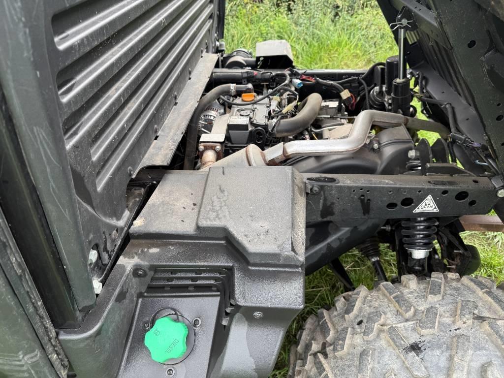 John Deere XUV 865 Pomoćni strojevi