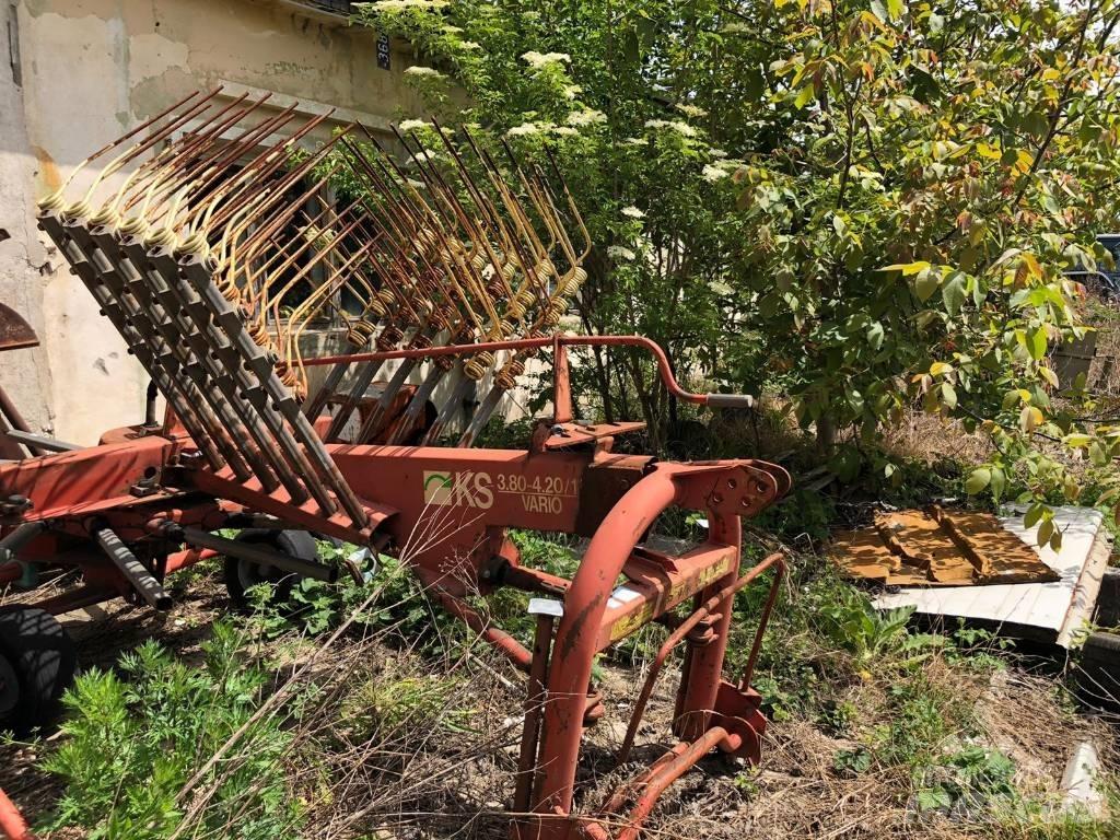Krone Vario KS Okretači i sakupljači sijena