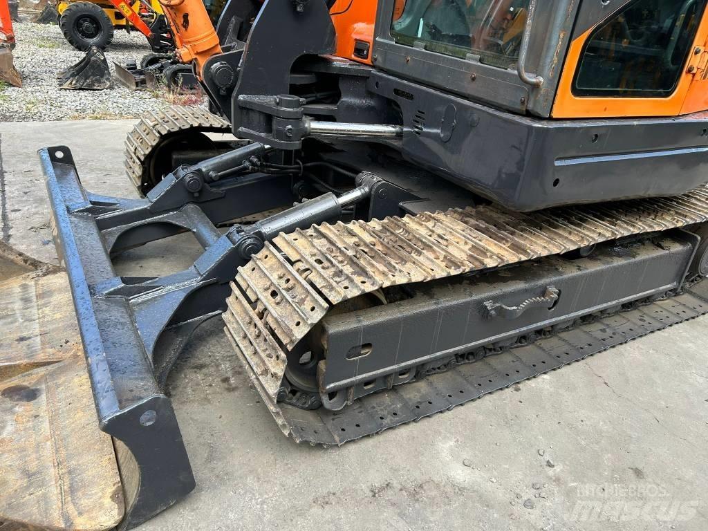 Doosan DX 80 R Midi bageri 7t – 12t