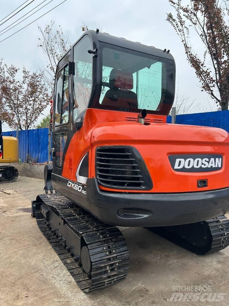 Doosan DX 60 Mini bageri <7t
