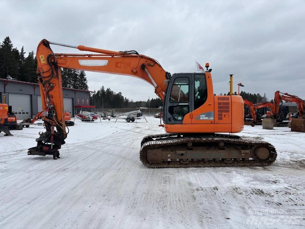 Doosan DX225 LC R Bageri gusjeničari