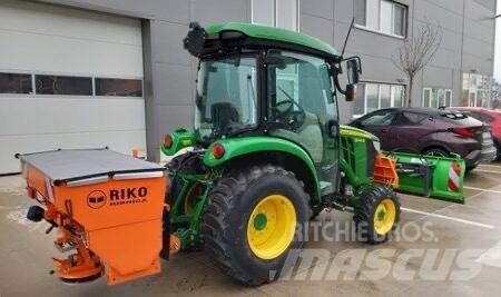 John Deere 3046 R Kompaktni (mali) traktori