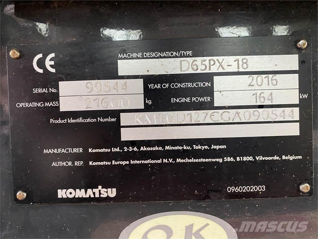 Komatsu D65PX-18 Buldožeri gusjeničari