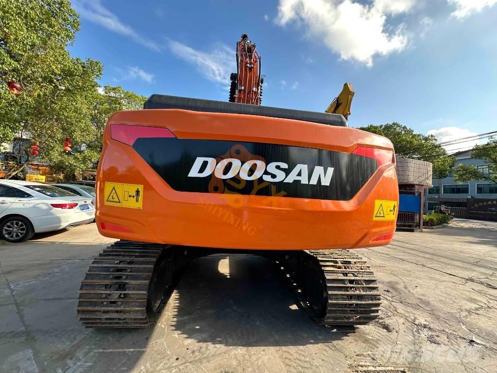 Doosan DX 225 LCA Bageri gusjeničari