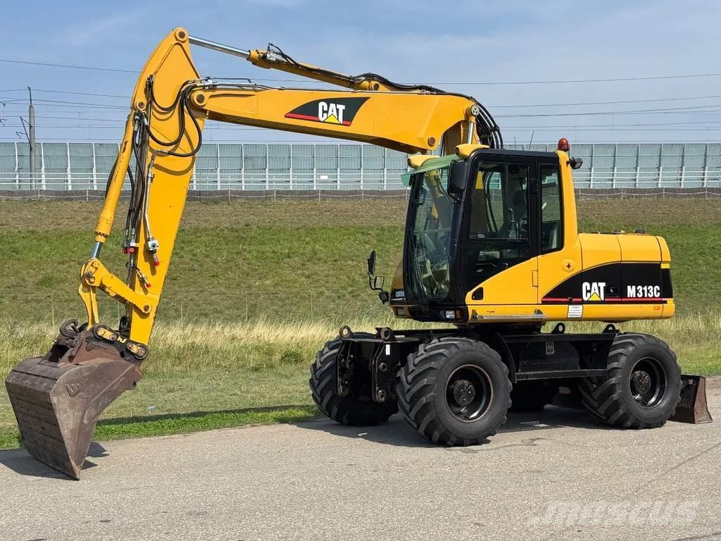 CAT M313C Bageri na kotačima