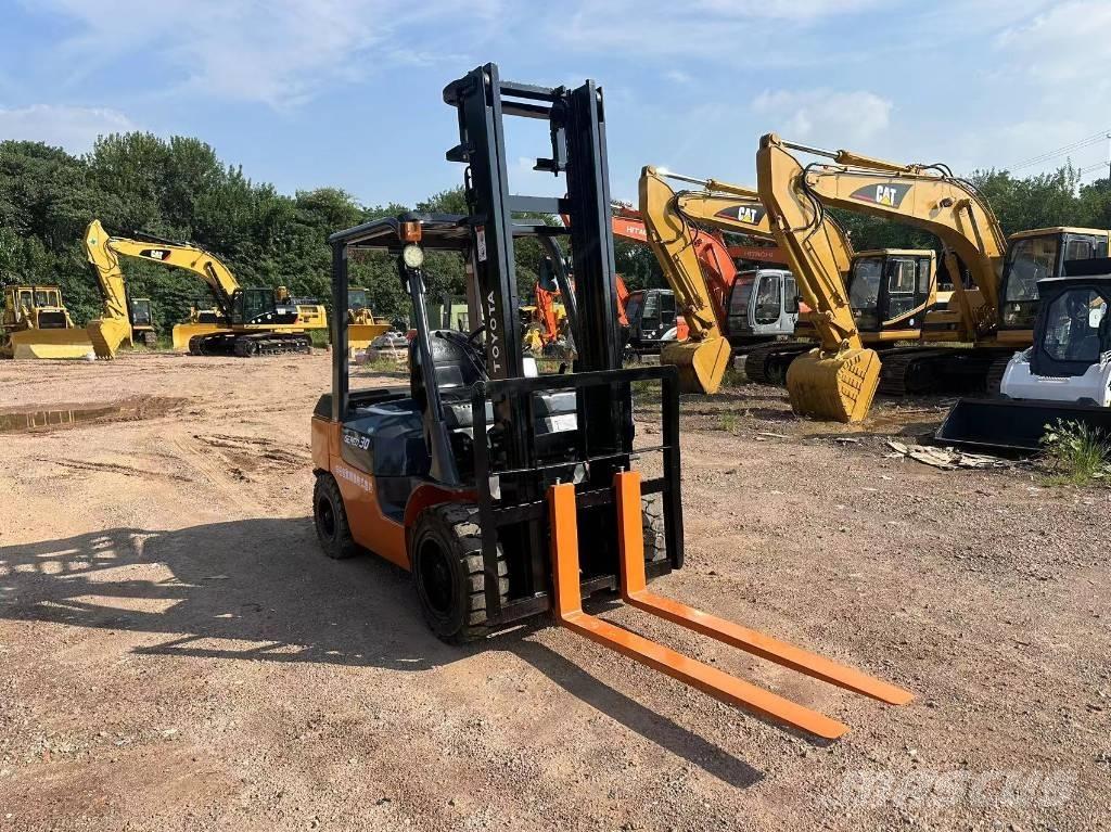 Toyota 30 forklift Dizelski viličari