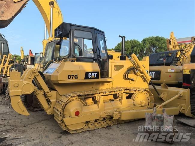 CAT D 7 G Buldožeri gusjeničari