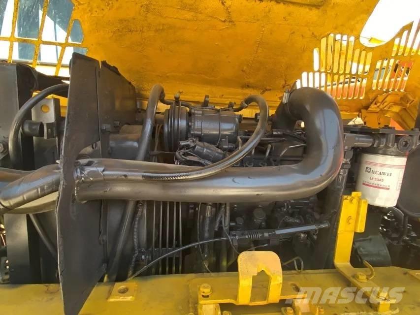 Komatsu PC60-7 Bageri gusjeničari