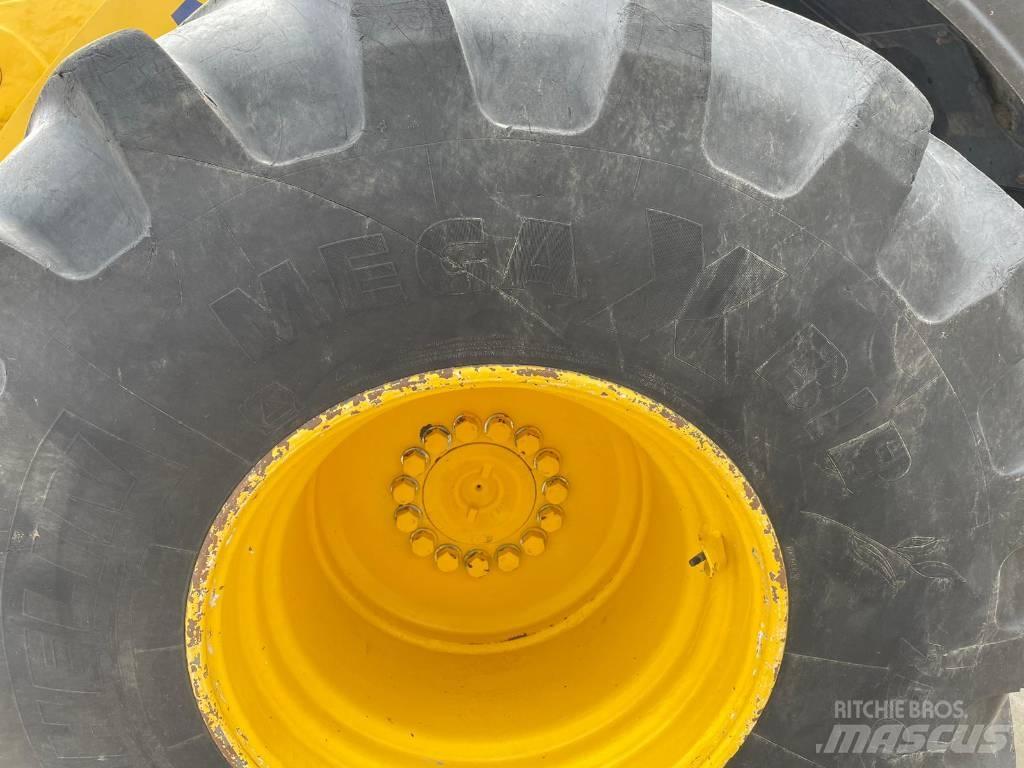 Komatsu WA320-8 Utovarivači na kotačima