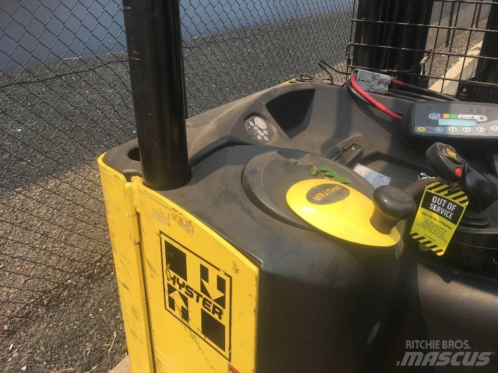 Hyster N35ZDR Viličari sa pomičnim stupom