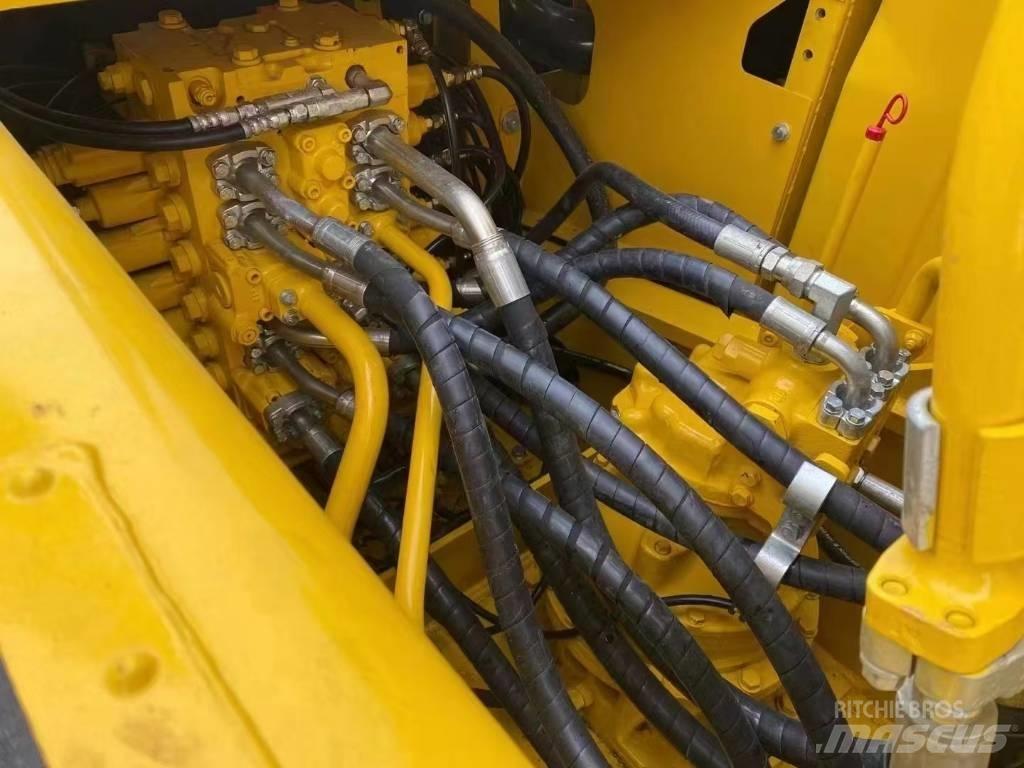 Komatsu 200-8 Bageri gusjeničari